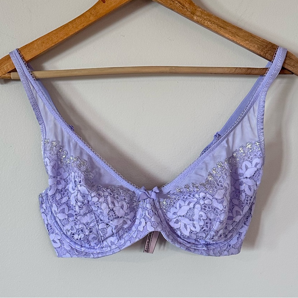 Victoria's Secret Lavender Lace Bra